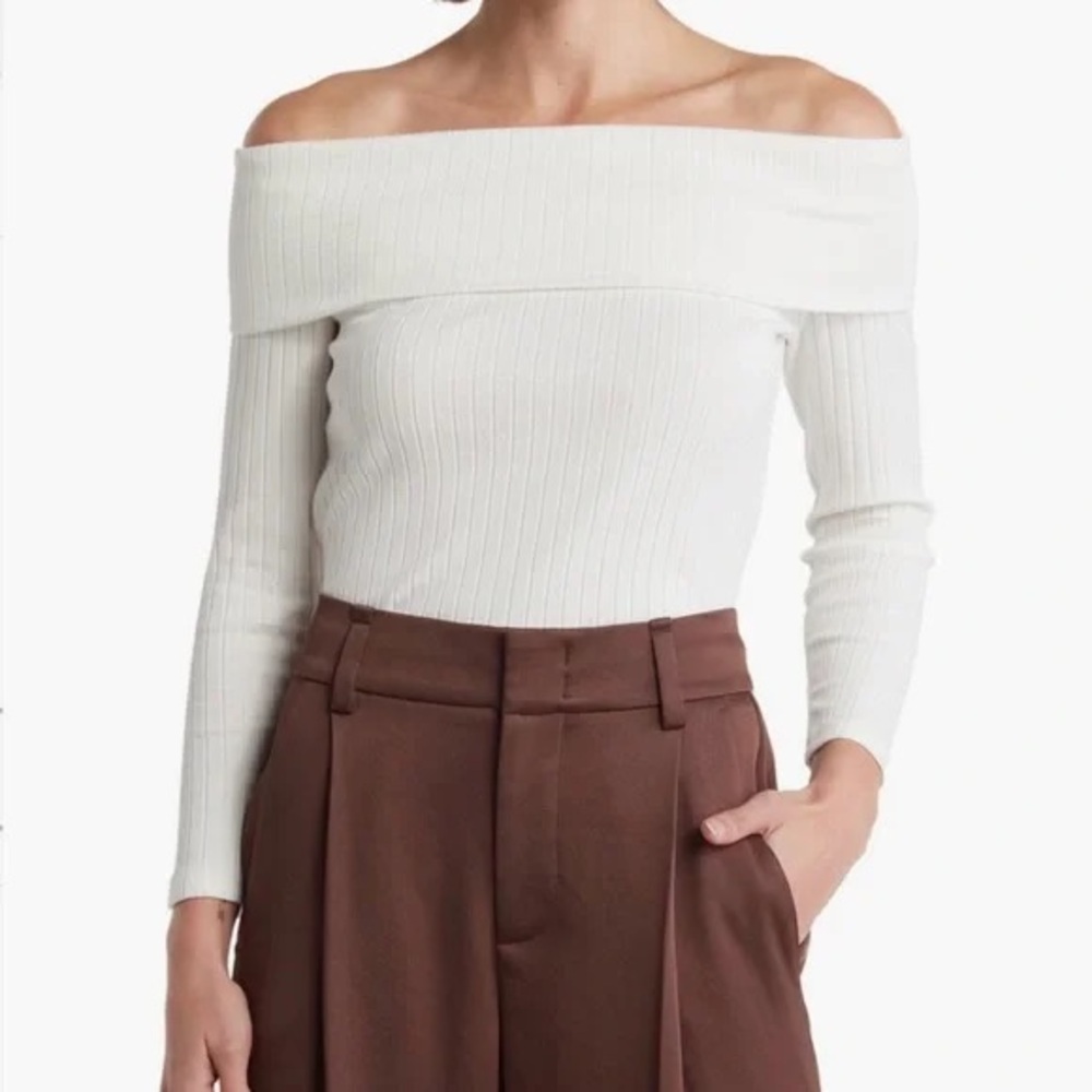 Vince Off-Shoulder Ribbed Sweater - White